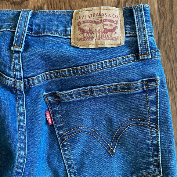 Levi’s Wedgie Skinny Jeans - Picture 6 of 13